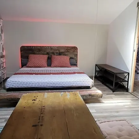 La Maison Du Bonheur Holiday home *